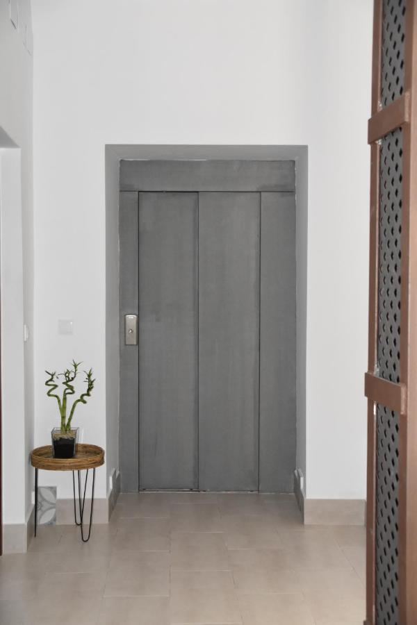 Apartamentos Turisticos Mamelon Jerez de la Frontera Esterno foto