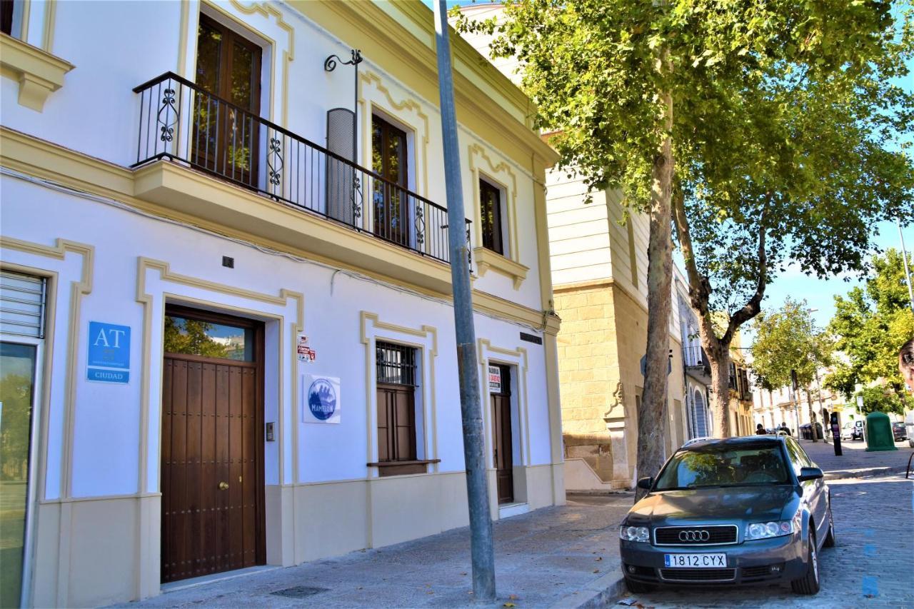 Apartamentos Turisticos Mamelon Jerez de la Frontera Esterno foto
