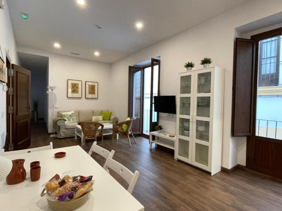 Apartamentos Turisticos Mamelon Jerez de la Frontera Esterno foto